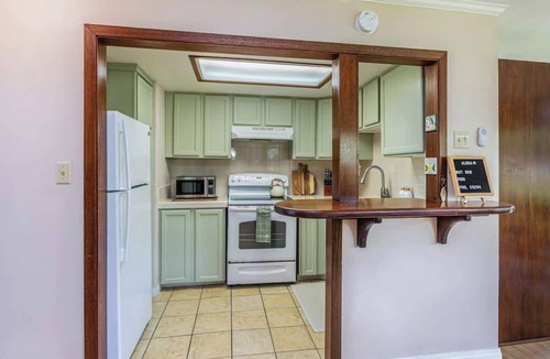 Wainiha Condo | Beach Front! Tunnels Beach Haven + Pool & Hot Tub!