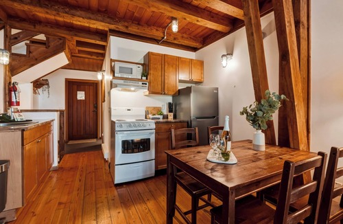 Ucluelet Cabin | Beach Front w/2 Private Decks! With Ocean Views! Ocean Oasis