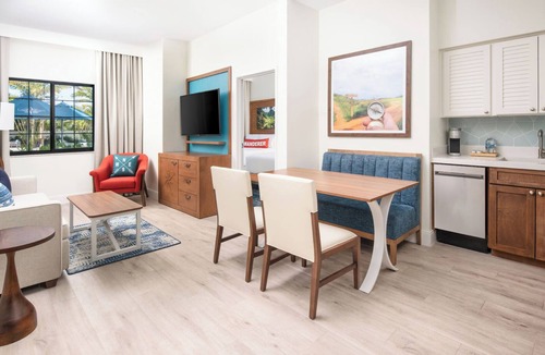 Park Shore Hotel | Beach Getaway Ideal for Family | Spacious Suite w/Kitchen | Free Breakfast