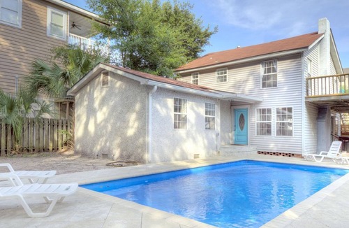 Saint Simons Island House | Beach Glimpses, Heated Pool, Sleeps 10