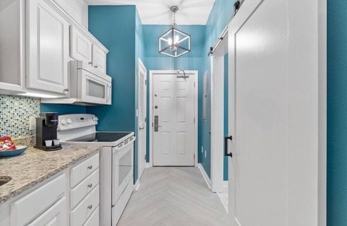 Rosemary Beach Condo | Beach Happy 100-steps to beach-Sleeps 2