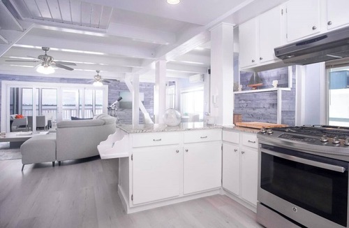 Breezeswept Beach Estates House | Beach Haven 4bed/2bath open water single family