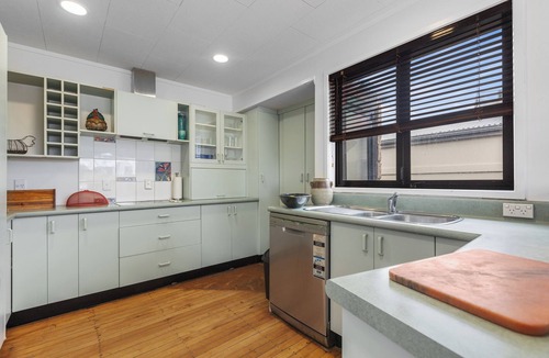 Papamoa Beach House | Beach Haven - Papamoa Beach Escape