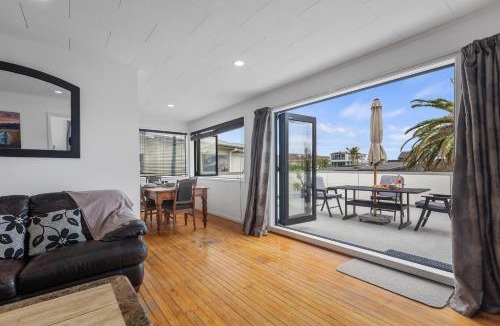 Papamoa Beach House | Beach Haven - Papamoa Beach Escape