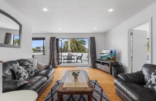 Papamoa Beach House | Beach Haven - Papamoa Beach Escape
