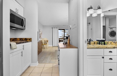 Acme Condo | ☀ Beach Haven Studio Lake View Condo @ The Shores