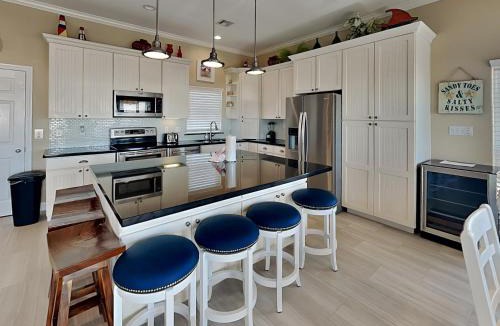 Miramar House | Beach Heaven