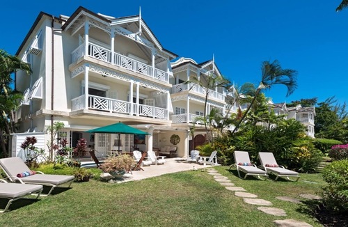 Old Trees Bay House | Beach Holiday Rental On Paynes Bay With Stunning Sea Views