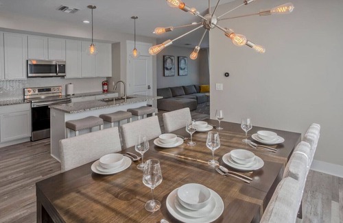 Madeira Beach Villa | Beach Home Luxury S/POOL-Golf Cart