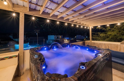 Cholla Bay House | Beach Home | Steps to Sand | Pool & Jacuzzi Unit A