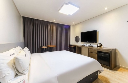 Yeongdo Hotel | Beach Hotel