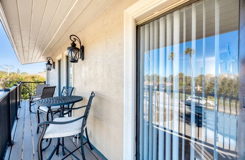 Venice Condo | Beach House Barcelona E- 3MINUTE WALK TO THE BEACH, clean & cozy