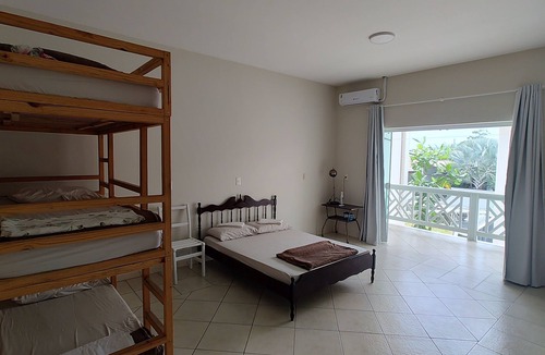 Itacolomi House | Beach house for families of up to 23 people in Piçarras/Beto Carrero