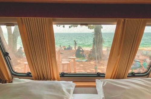 Na Chom Thian Hotel | Beach House Camp