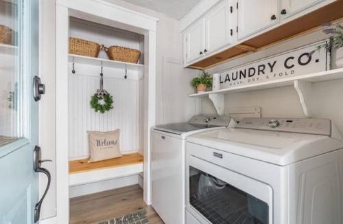Garden City House | Beach House Captains Cove 3 BD, 2 BA, Linens & Golfcart included Lanai on Canal