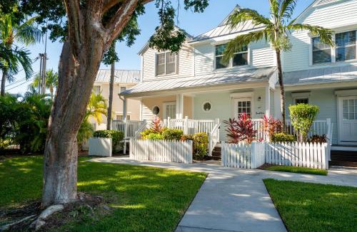 Marathon House | Beach House Getaway - 2BR 2-5BA Coastal Villa