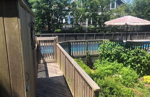 Seaview House | Beach house located in Ocean Beach/Seaview - steps away from the waves!