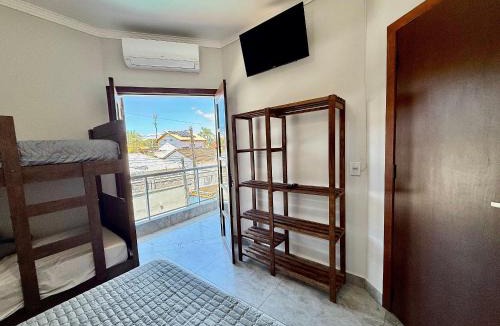 Centro House | Beach House Pool in Bertioga – Just 90m from Beach