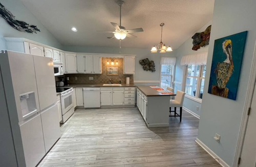 Surfside Beach House | Beach House w/Elevator-Limo Golf Cart-Pet Friendly-Ocean Lakes