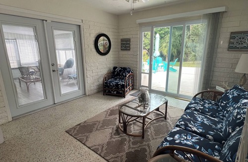 Ormond-by-the-Sea House | Beach House, walk to the beach