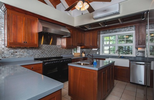 Estate North Slob House | Beach House with a Pool!