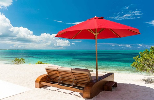 Providenciales Villa | Beach Kandi Summary: