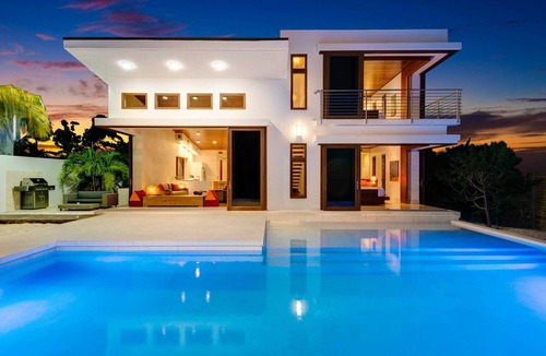 Providenciales Villa | Beach Kandi Summary: