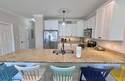 Gulf Shores House | Beach Life 1B: Your Gateway to Coastal Bliss – Unwind and Explore in Style!