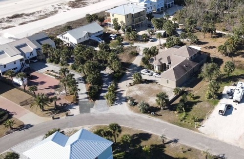 Port St. Joe House | Beach Life RV ... Come relax and play on the beaches of south Cape San Blas!