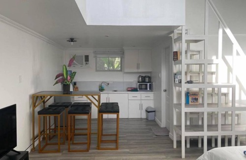Sipalay Hotel | Beach Loft: Coastal Elegance