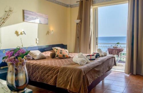Agios Gordios Hotel | Beach Oasis by BS2