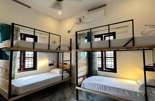 Varkala Hostel | Beach oh! Beach