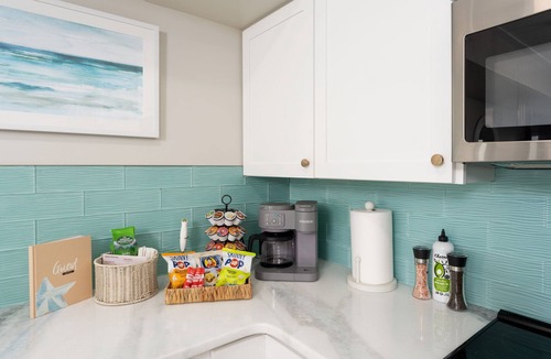North Carolina Coast Condo | Beach & Pool Escape | Waterfront SUB Boat Slip