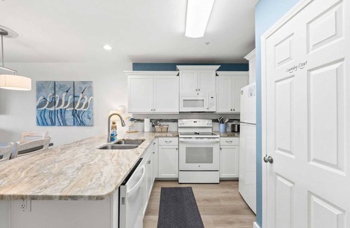 Miramar Beach Condo | Beach Service for 4 a $700 weekly value During Summer ! Pet Friendly,View , 3/2 Maravilla 1406