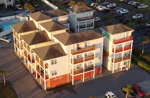 Fort Walton Beach Condo | BEACH SERVICE FREE WITH RENTAL🌴🐬SUNSET IN PARADISE 3B - HEATED POOL.