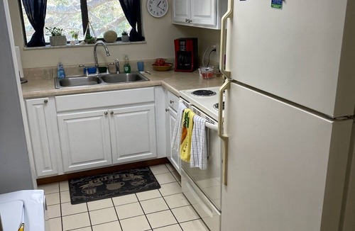 New Smyrna Beach Condo | Beach Side -Beautiful, Renovated Three Bedroom Condo