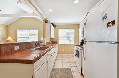 Clearwater Beach House | Beach Side Cottage 20 Steps to Beach | Beach Gear Included!