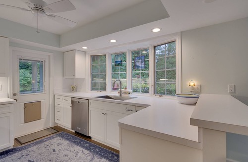 Sanibel House | Beach side four bedrooms, three bathroom home available for weekly rentals.
