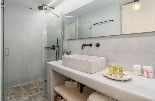 Milos Apartment | Beach Suite Syrma