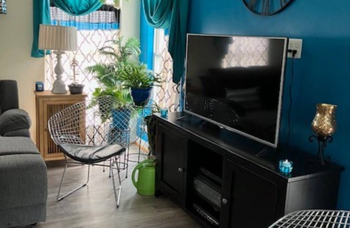 Glen Allen Apartment | Beach Theme