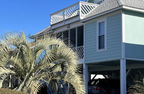 Sunset Beach House | Beach time fun with your family & friends! Stocked like a home not a rental!