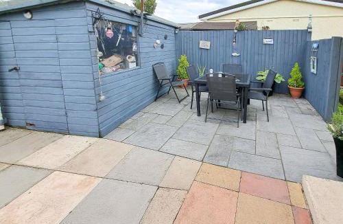 Grimsby House | Beach & Tonic