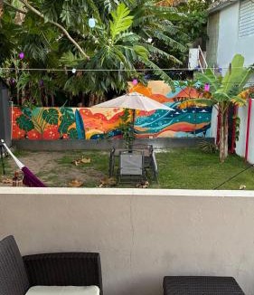 La Pared Apartment | Beach Town 1B Apartment with Social Tropical Vibe - Walk to Beach & Restaurants