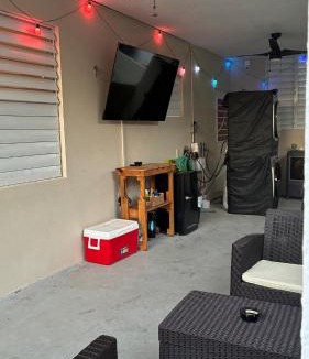 La Pared Apartment | Beach Town 1B Apartment with Social Tropical Vibe - Walk to Beach & Restaurants