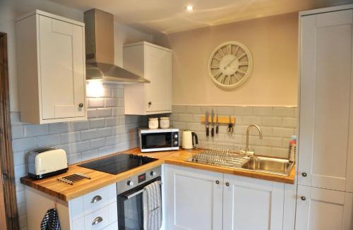 Benllech Apartment | Beach View