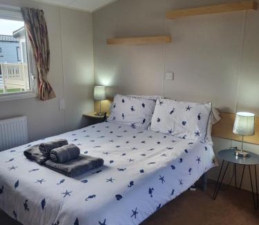 Swalecliffe Resort | Beach View