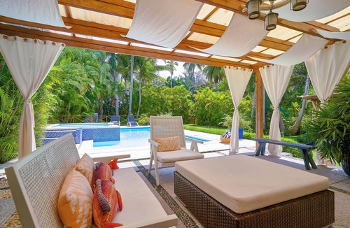 Portillo Villa | Beach Villa in El Portillo Sleeps 12