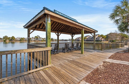 Litchfield by the Sea Villa | Beach villa in Litchfield by the Sea. Fish, bike, golf, & pools. Walk to ocean!