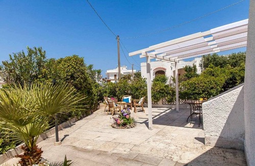 Villanova Villa | Beach Villa Ostuni - Terrace sea view - Fenced garden - Beach at 150 m