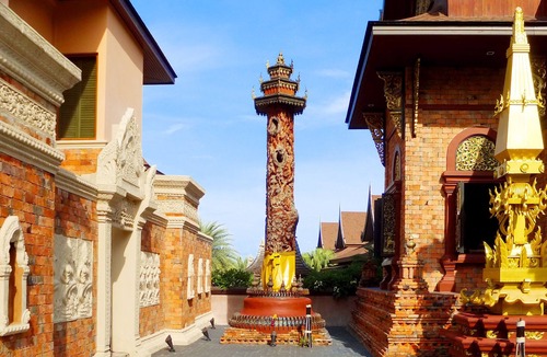 Lamai Resort | Beach Villa with Real Thai style. Located directly on Lamai Beach.